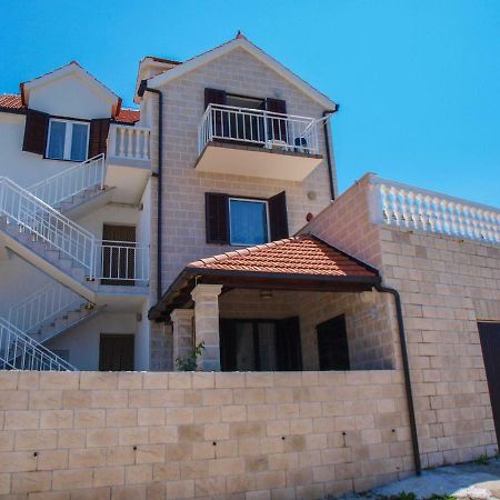 Apartments Vukovic Postira Ngoại thất bức ảnh