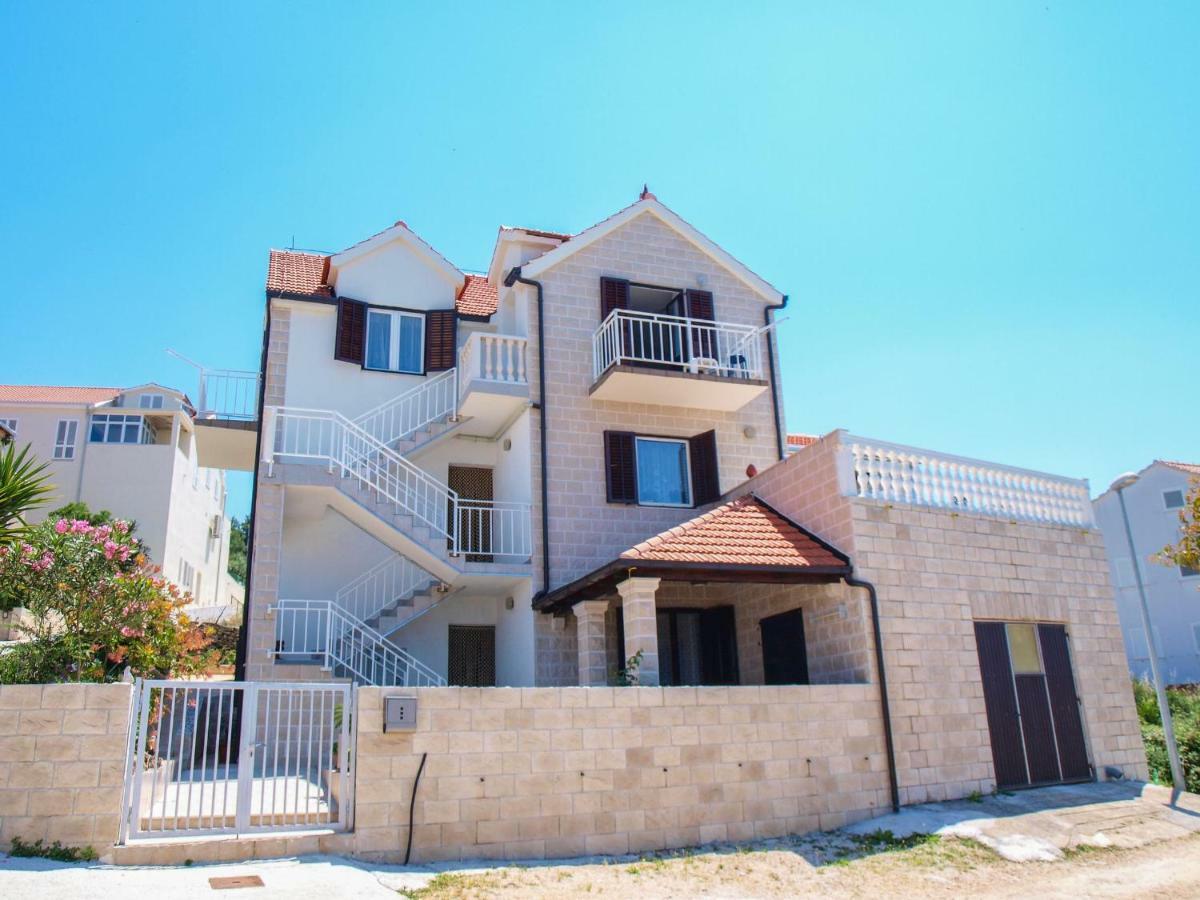 Apartments Vukovic Postira Ngoại thất bức ảnh