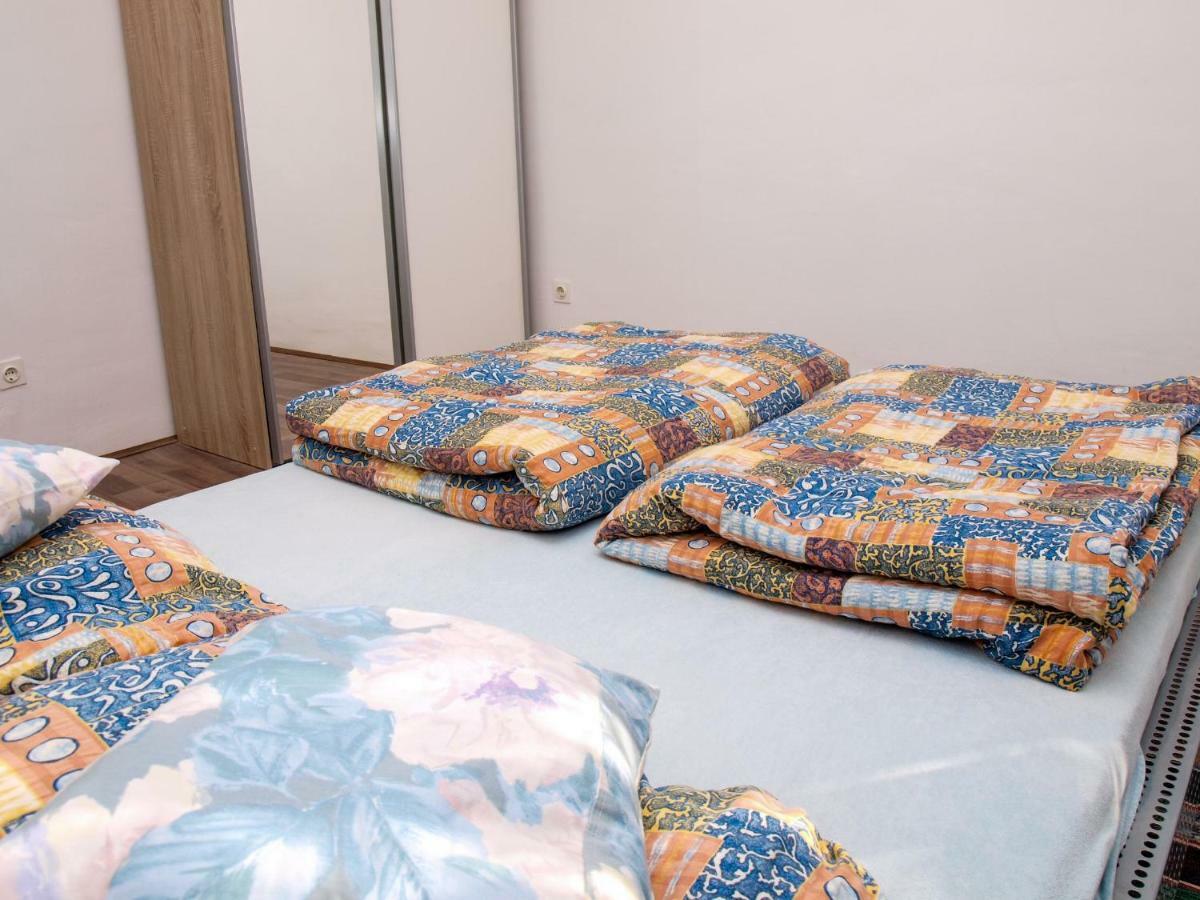 Apartments Vukovic Postira Ngoại thất bức ảnh
