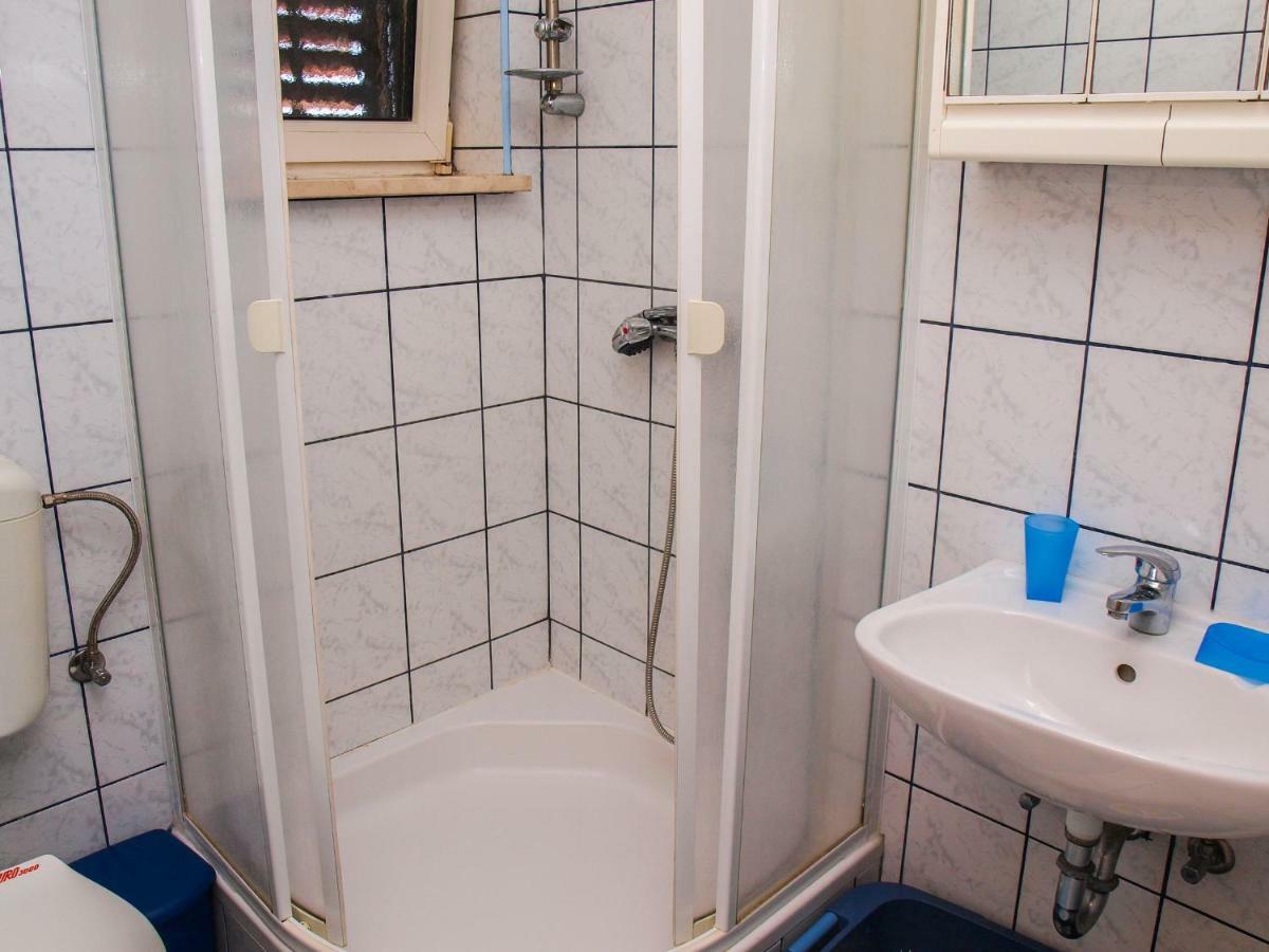 Apartments Vukovic Postira Ngoại thất bức ảnh