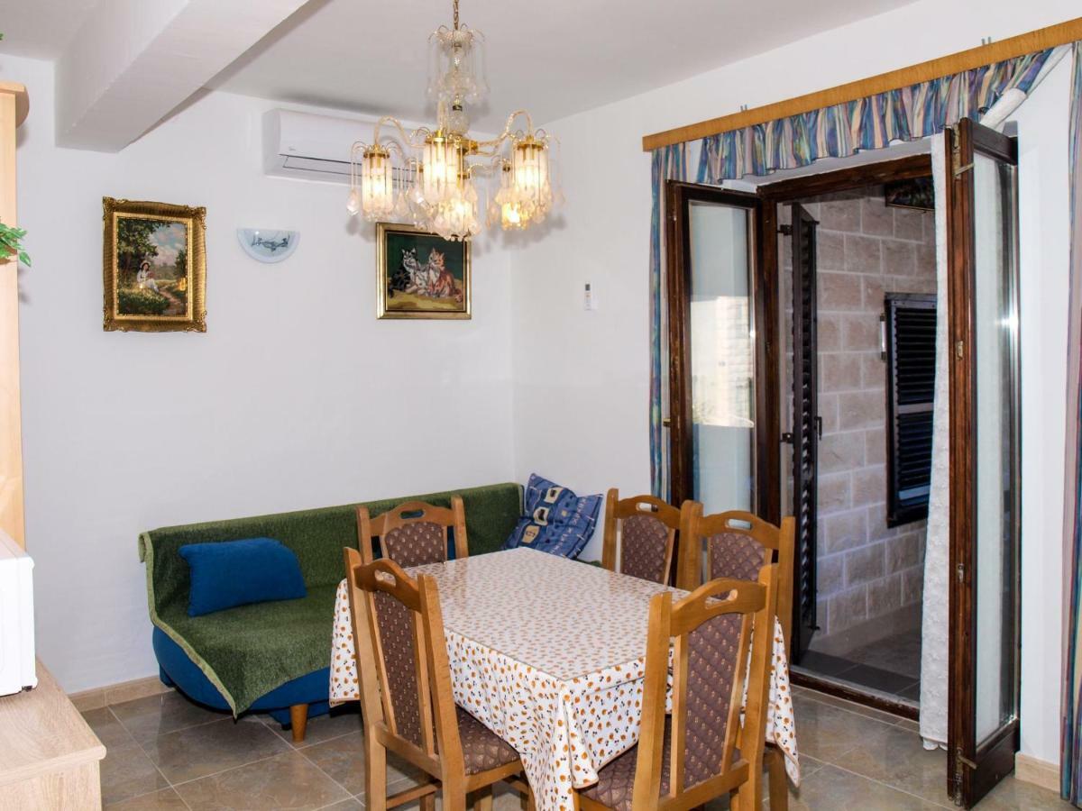 Apartments Vukovic Postira Ngoại thất bức ảnh