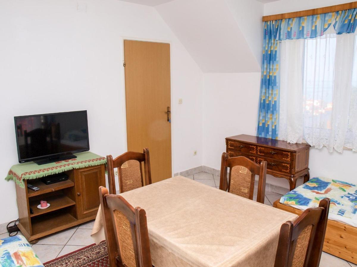 Apartments Vukovic Postira Phòng bức ảnh