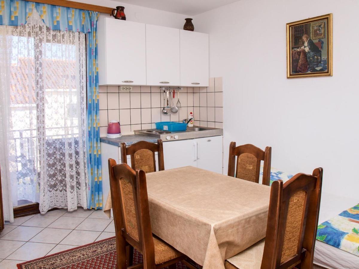 Apartments Vukovic Postira Phòng bức ảnh