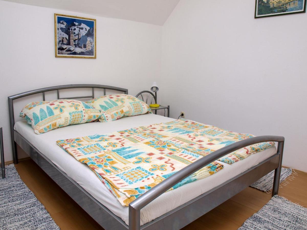 Apartments Vukovic Postira Phòng bức ảnh